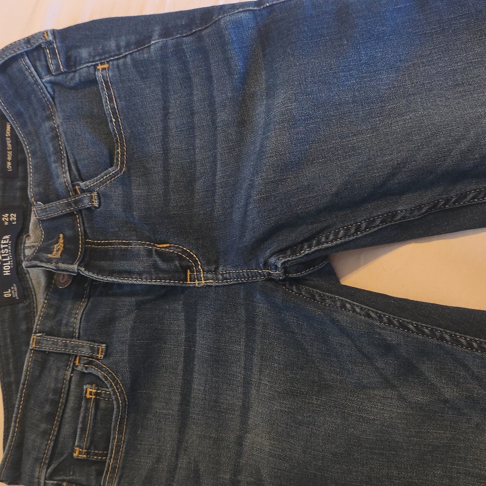 Hollister Women's Classic Low Rise Super Skinny Blue Jeans